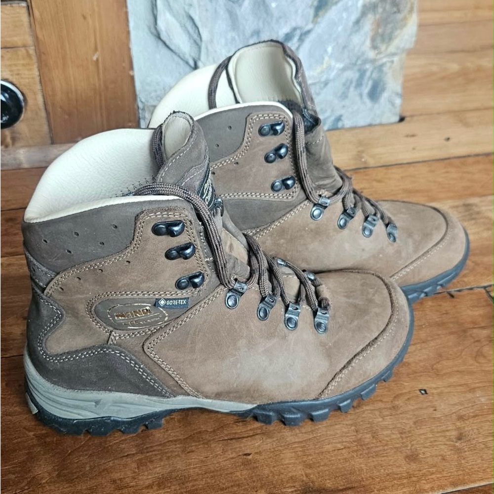 Meindl Lady Comfort Fit Meran Light Hiker Boots